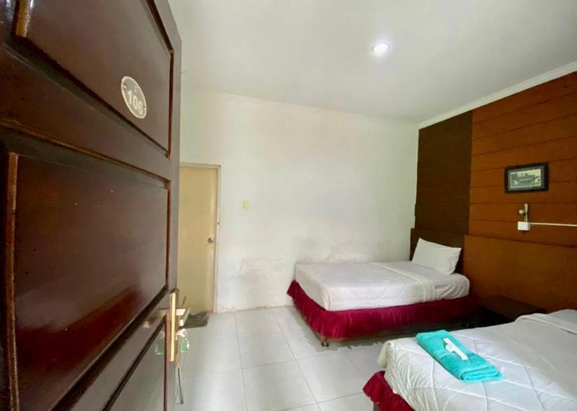 Hotel Ranah Bundo Паданг Екстериор снимка